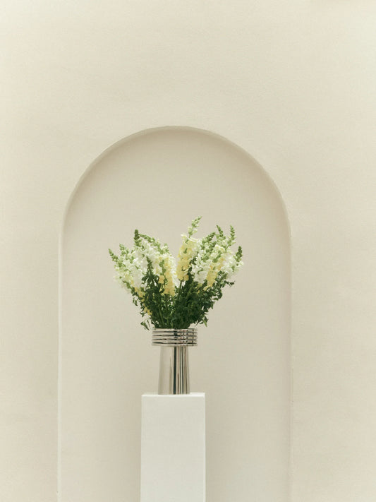 FOUNTAIN VASE 03 - LOUISE ROE -