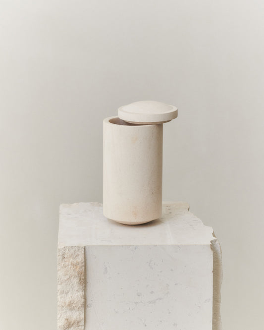 GALLERY OBJECT JAR 03