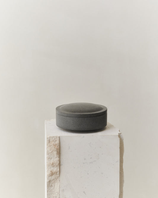 GALLERY OBJECT JAR 06