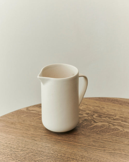 PISU 14 PITCHER - LOUISE ROE - VANILLA WHITE