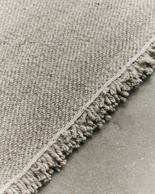 FOUND RUG 04 - LOUISE ROE - Stone Grey