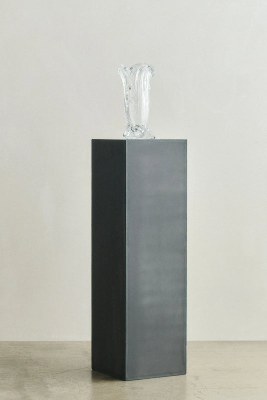 PEDESTAL - LOUISE ROE - 01: LOW WIDE