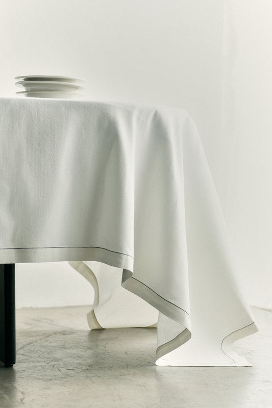 S.R. TABLE CLOTH 02