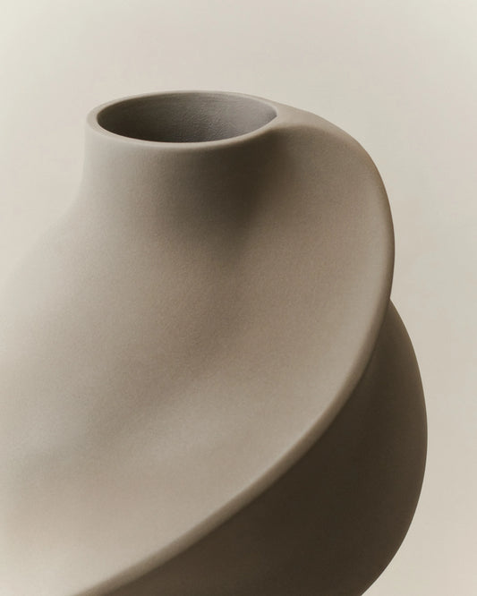 PIROUT VASE 02 SANDED GREY - LOUISE ROE - SANDED GREY