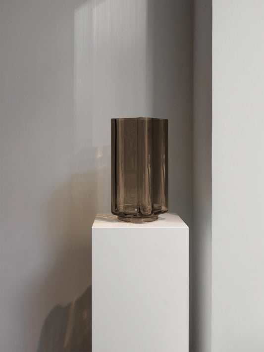 FUNKI VASE ROUNDED GLASS - LOUISE ROE - SMOKE