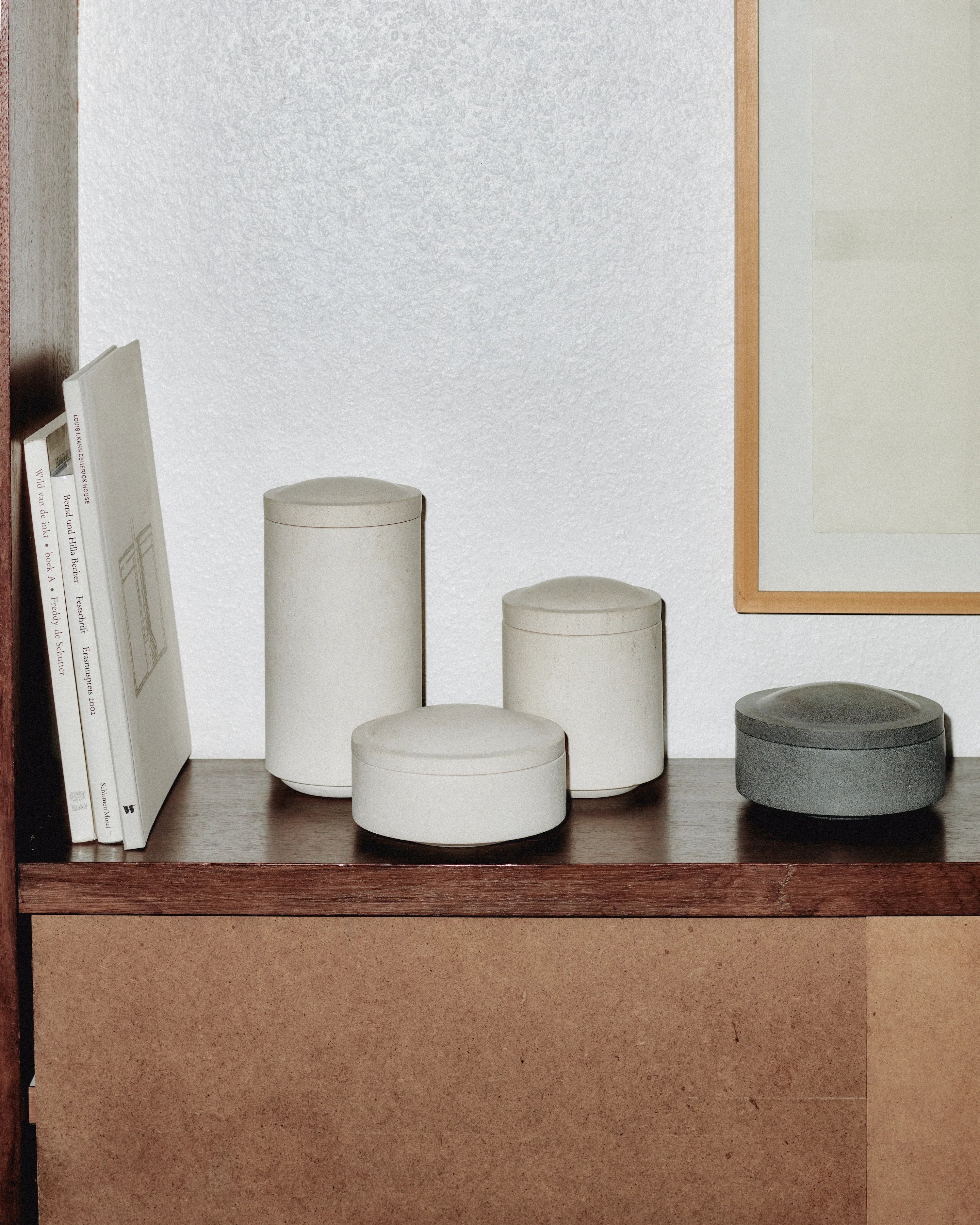 OBJECTS - LOUISE ROE 