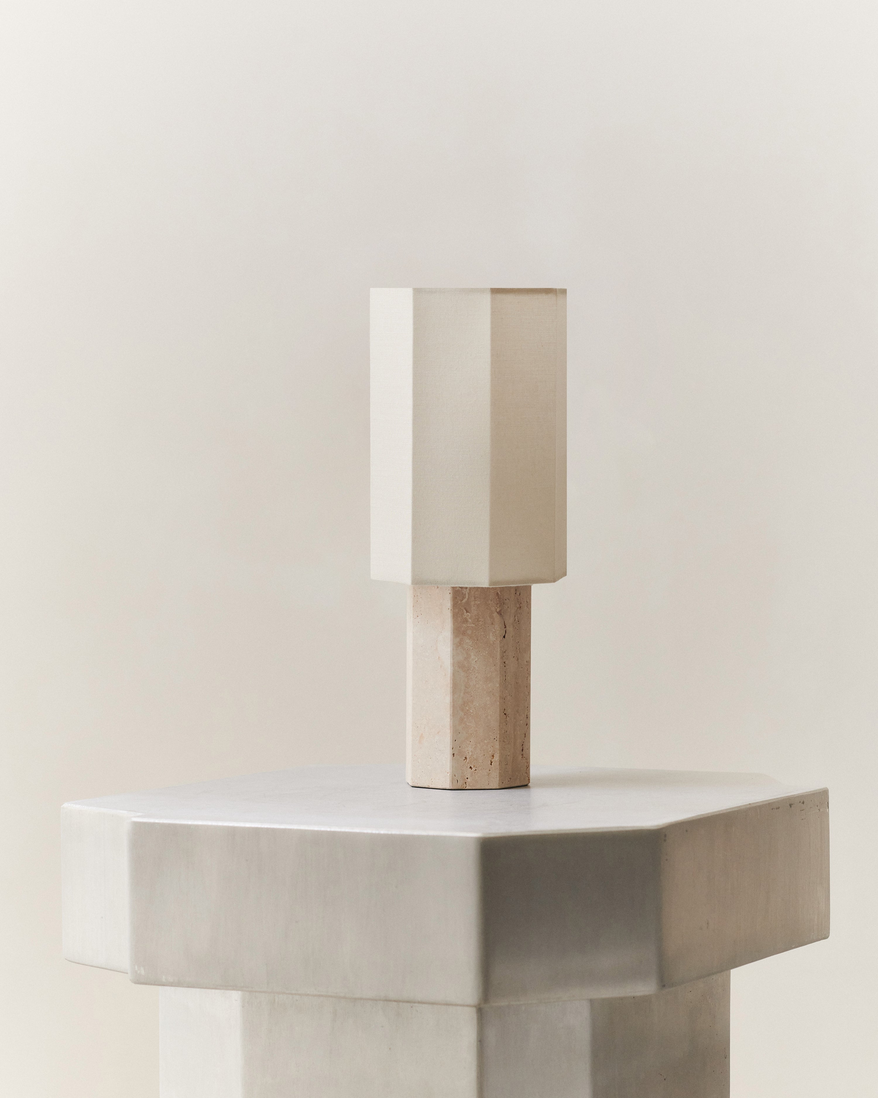 EIGHT OVER EIGHT LAMP BEIGE TRAVERTINE SMALL