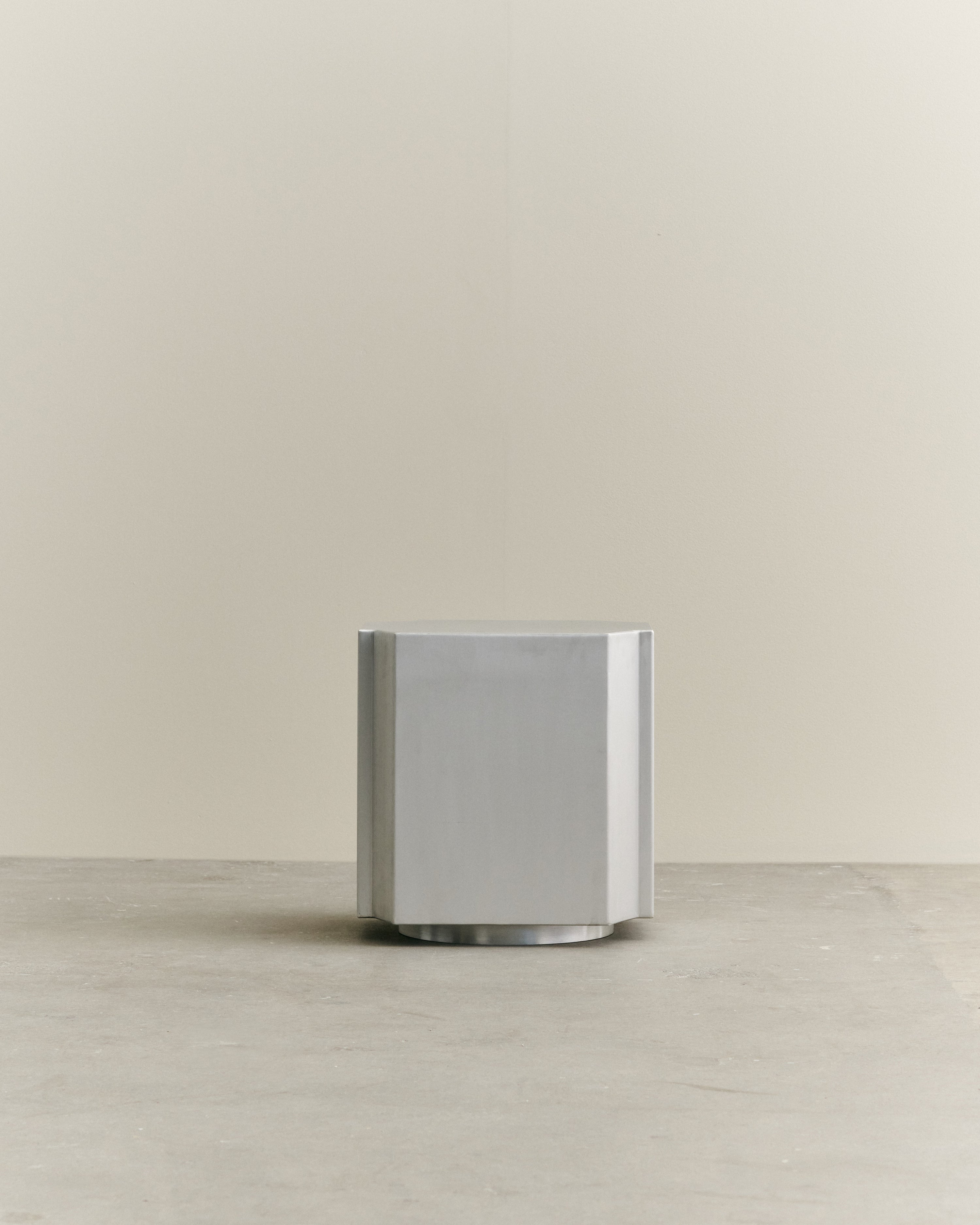 FUNKI STOOL 01