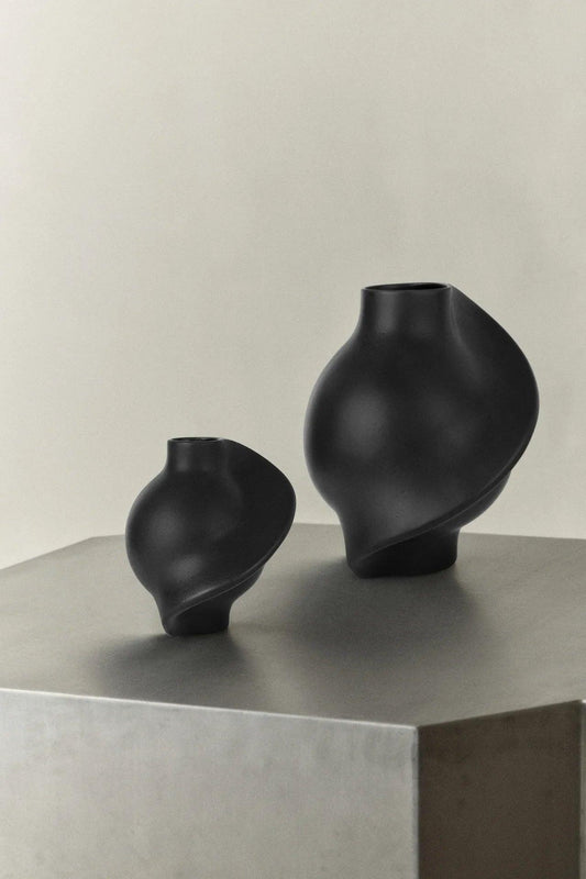 PIROUT VASE 02 - LOUISE ROE - RAW WHITE