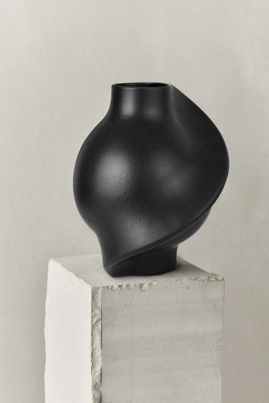 PIROUT VASE 02